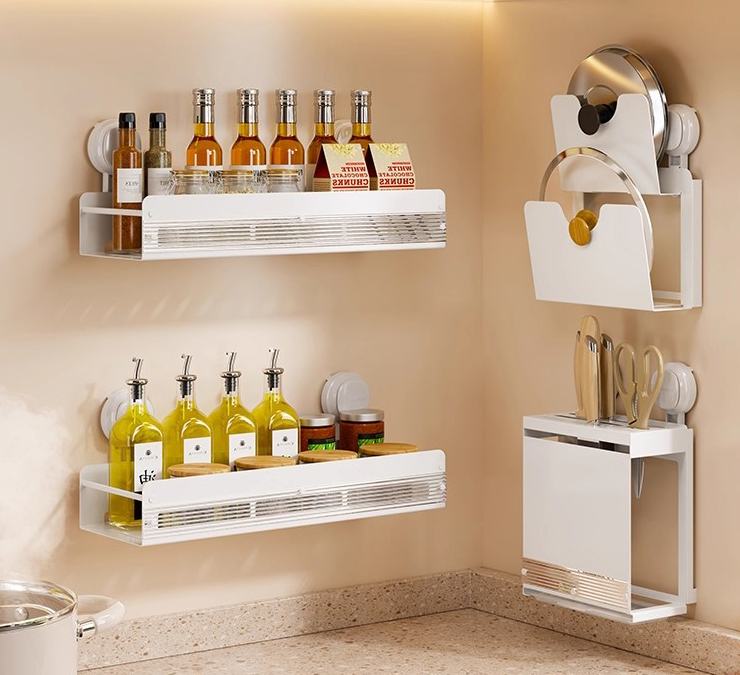 As bancadas da cozinha estão sempre bagunçadas? Quanto espaço você pode economizar ao escolher o rack de temperos de cozinha certo?